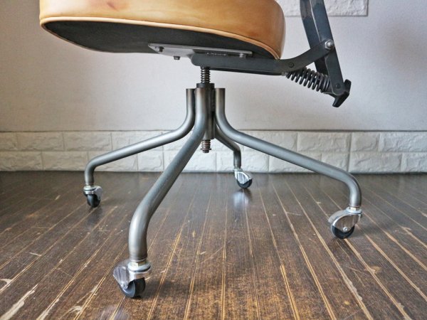 トラックファニチャー TRUCK FURNITURE デスクワークチェア DESKWORK CHAIR 本革 スチールフレーム スタッズ インダストリアル ◎