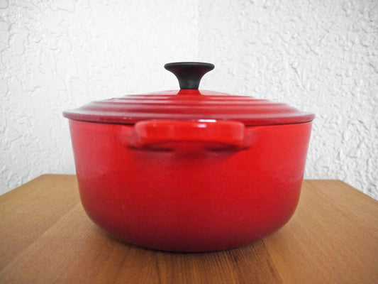 ルクルーゼ LECREUSET ココット・ロンド 鋳物ホーロー鍋 両手鍋 チェリーレッド グラデーション Φ20cm 参考価格：￥36,720- フランス ◇