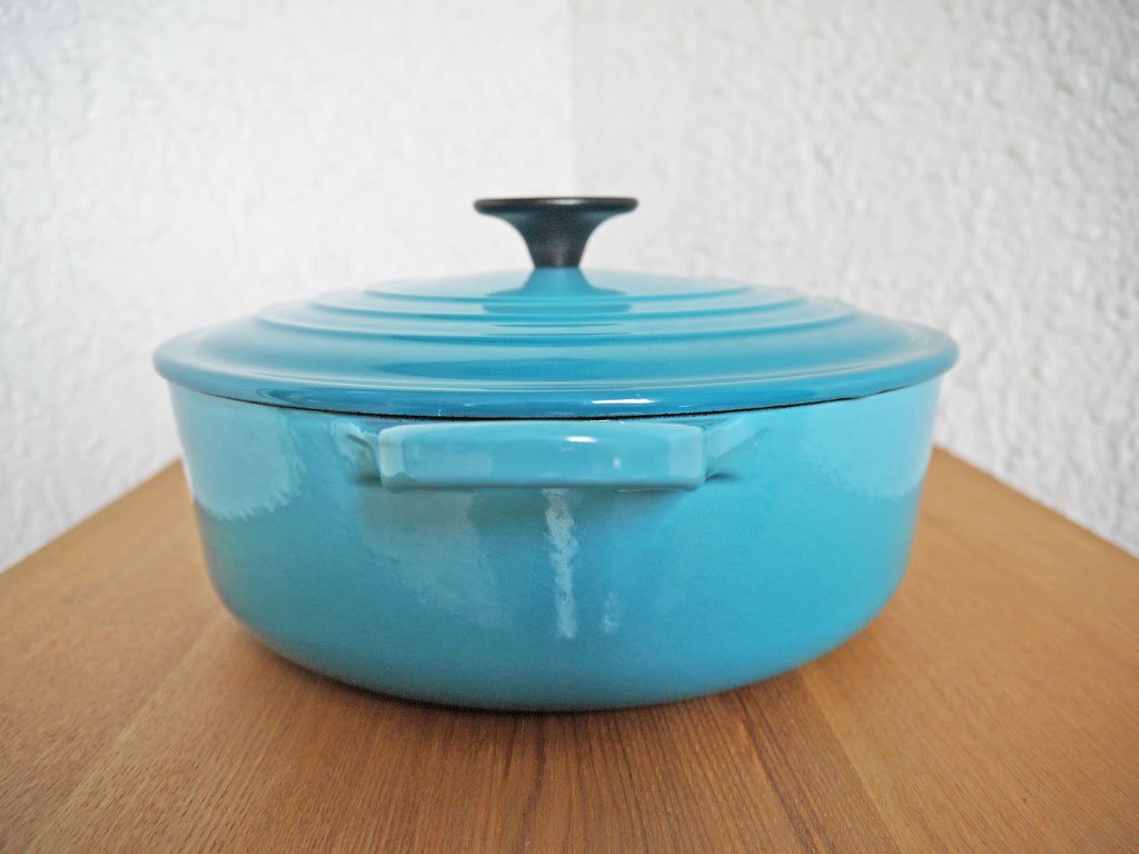 ルクルーゼ LECREUSET ココット・ロンド 鋳物ホーロー鍋 両手鍋 カリビアンブルー グラデーション 美品 Φ24cm 参考価格：￥45,360- フランス ◇