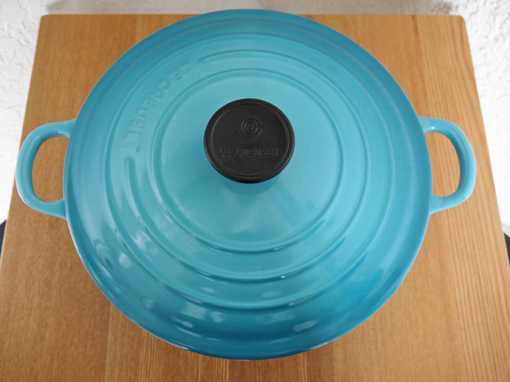 ルクルーゼ LECREUSET ココット・ロンド 鋳物ホーロー鍋 両手鍋 カリビアンブルー グラデーション 美品 Φ24cm 参考価格：￥45,360- フランス ◇