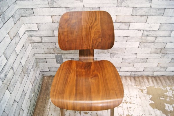 チャールズ & レイ・イームズ Charles & Ray Eames DCW ダイニングチェア プライウッド リプロダクト品 ●