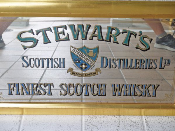 ビンテージ STEWART'S FINEST SCOTCH WHISKY パブミラー 木製 ミラー バドワイザー Budweiser 壁掛け 飾り ディスプレイ 鏡 インテリア 店舗什器 ◇