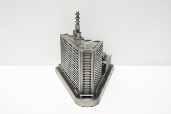 岡田新一 警視庁 本部庁舎 1/1000 模型 希少 建築家 ●