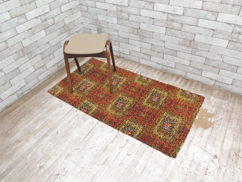 BRITISH CARPET CENTRE 60'ビンテージ ラグ マット 135×70cm ●