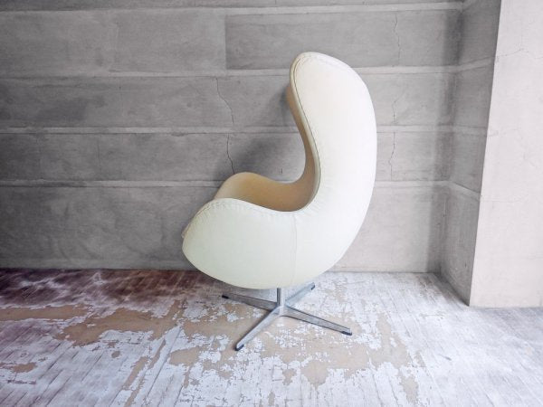 アルネ・ヤコブセン Arne Jacobsen エッグチェア Egg chair リプロダクト品 合皮 アイボリー ♪