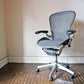 ハーマンミラー HermanMiller アーロンチェア Bサイズ ポスチャーフィット フル装備 タキシードブラック ◎