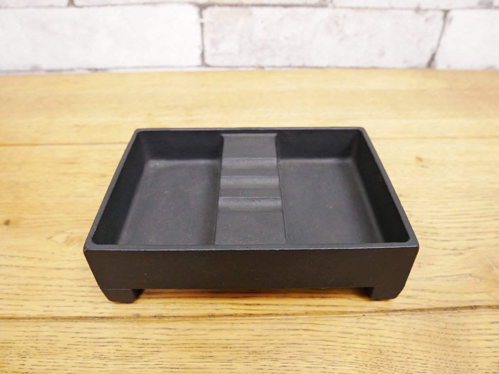 UKビンテージ VICTOR CAST WARE アッシュトレイ 灰皿 ロバート・ウェルチ デザイン デッドストック品 箱付き ●