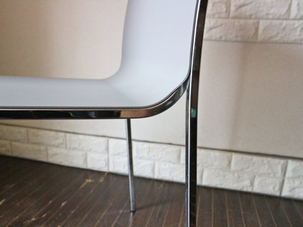 リビット LIVIT ウルトラ ULTRA スタッキングチェア ダイニングチェア cassina ixc. カッシーナ 取扱 1脚定価47,520円 A ◎