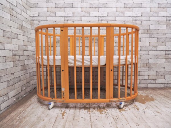 ストッケ STOKKE スリーピー SLEEPI ベビーベッド 楕円形 ブナ材 ナチュラル 対象月令3歳 ●