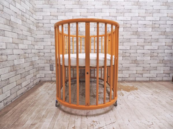 ストッケ STOKKE スリーピー SLEEPI ベビーベッド 楕円形 ブナ材 ナチュラル 対象月令3歳 ●