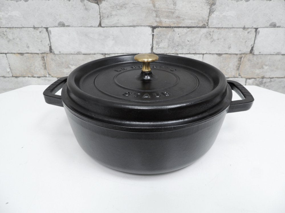 ストウブ Staub ピコ ココット ラウンド 両手鍋 ホーロー鍋 ブラック 26cm 箱付き ●