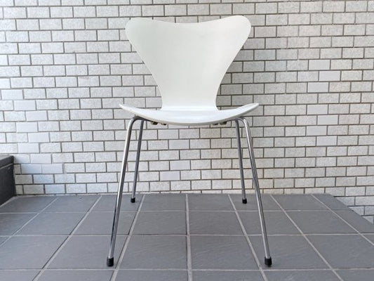 フリッツハンセン Fritz Hansen セブンチェア Seven Chair アルネヤコブセン Arne Jacobsen ホワイトラッカー ■