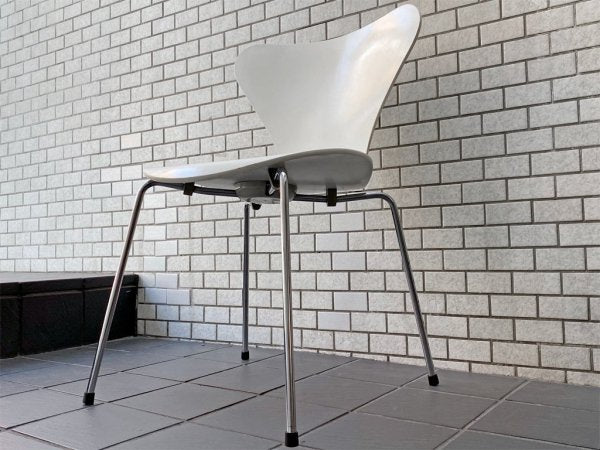 フリッツハンセン Fritz Hansen セブンチェア Seven Chair アルネヤコブセン Arne Jacobsen ホワイトラッカー ■