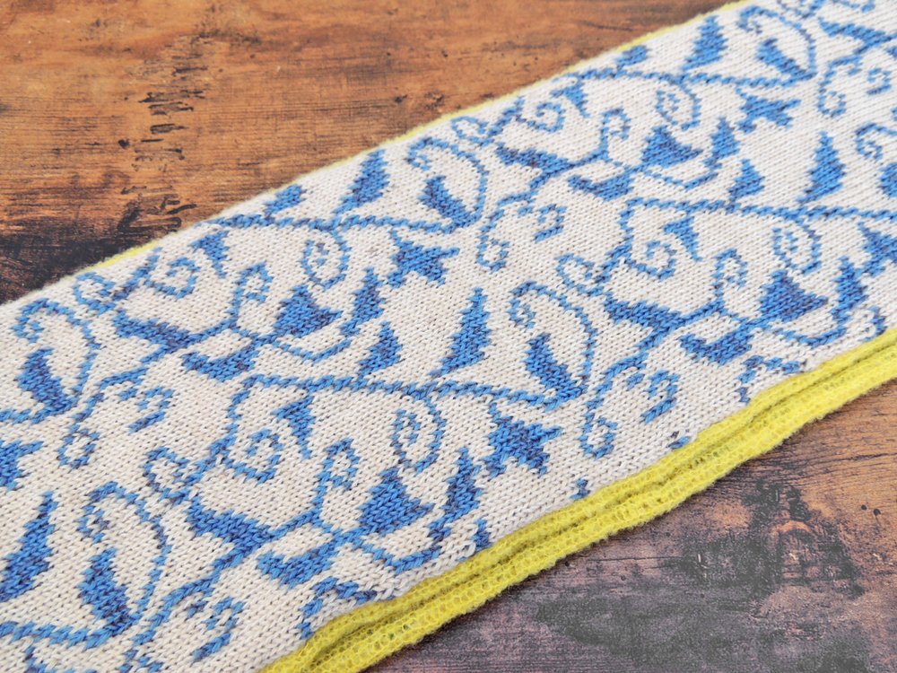 紀編物製作 ハンドメイド ニット編み工房 マフラ― 洋梨 ベージュ × 緑系 蔦 青系 × クリーム 新品 ●