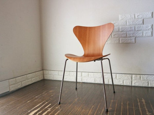 フリッツハンセン Fritz Hansen セブンチェア Seven Chair アルネヤコブセン Arne Jacobsen チェリー ◎