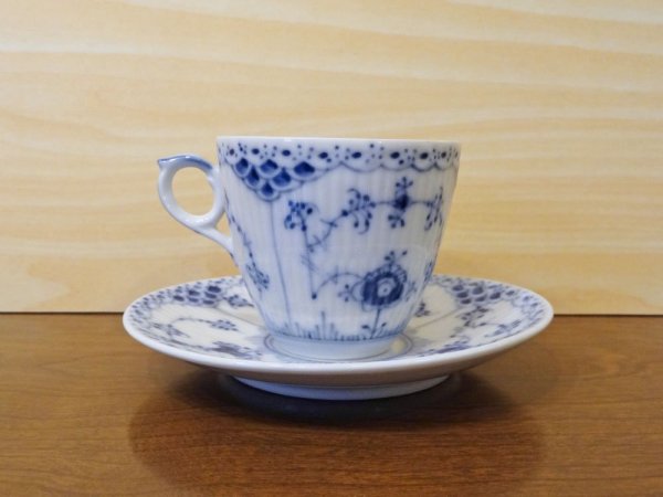 ロイヤルコペンハーゲン ROYAL COPENHAGEN デンマーク ブルーフルーテッド ハーフレース C&S コーヒーカップ&ソーサー 北欧食器 B ◇