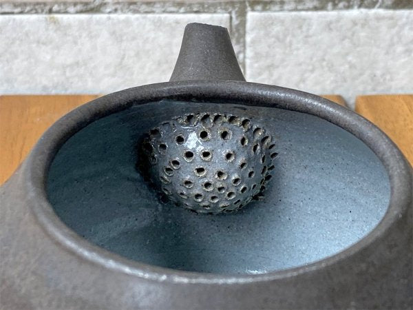 馬場勝文 黒釉 急須 チーク材取っ手付き 陶器 丸型 ■