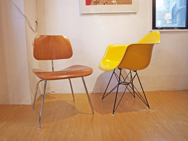 ハーマンミラー Herman Miller DCM ダイニングチェア メタルレッグ イームズ Eams ウォールナット 突板 プライウッド ビンテージ ★