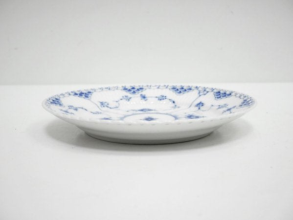 ロイヤルコペンハーゲン ROYAL COPENHAGEN ブルーフルーテッド フルレース ケーキプレート 19cm ●