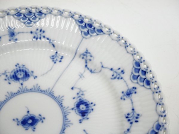 ロイヤルコペンハーゲン ROYAL COPENHAGEN ブルーフルーテッド フルレース ケーキプレート 19cm ●
