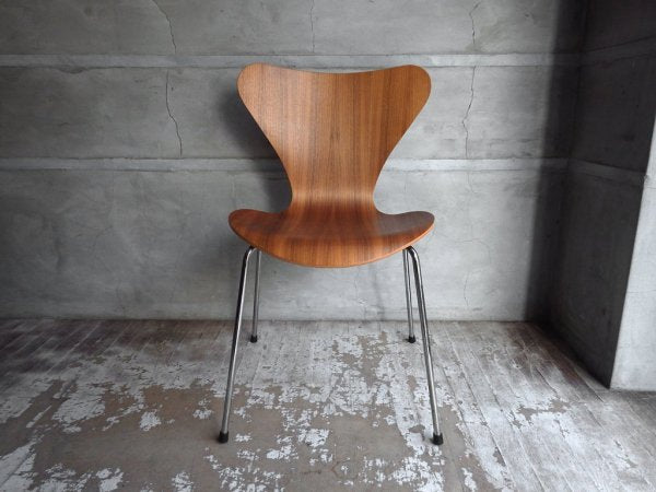 フリッツハンセン Fritz Hansen セブンチェア Seven Chair アルネヤコブセン Arne Jacobsen ナチュラルウォルナット 北欧家具 デンマーク ♪