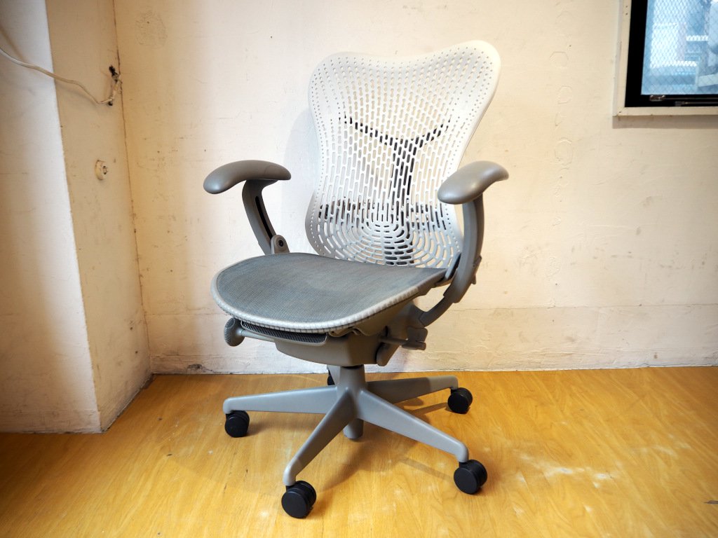 ハーマンミラー Herman Miller ミラチェア Mirra Chair スタジオ7.5 アルパインカラーバック × シートカラー シャドー ★