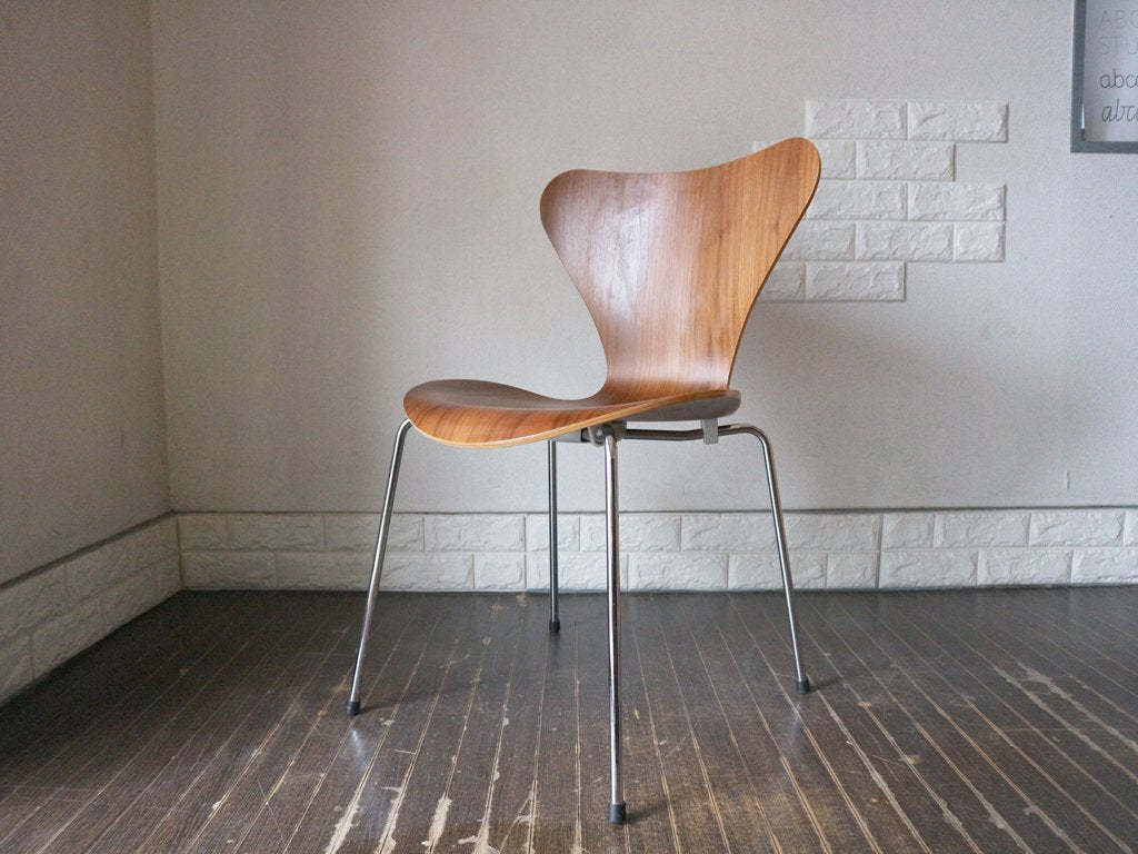 フリッツハンセン Fritz Hansen セブンチェア Seven Chair アルネヤコブセン Arne Jacobsen ウォールナット ◎