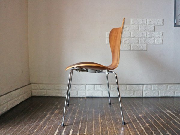 フリッツハンセン Fritz Hansen セブンチェア Seven Chair アルネヤコブセン Arne Jacobsen ウォールナット ◎