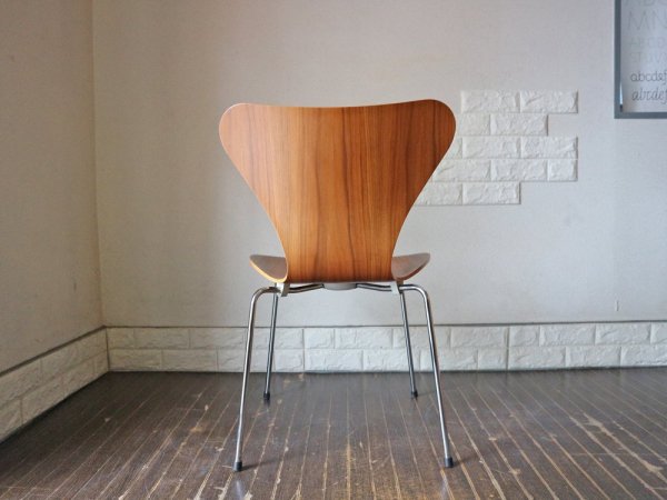 フリッツハンセン Fritz Hansen セブンチェア Seven Chair アルネヤコブセン Arne Jacobsen ウォールナット ◎