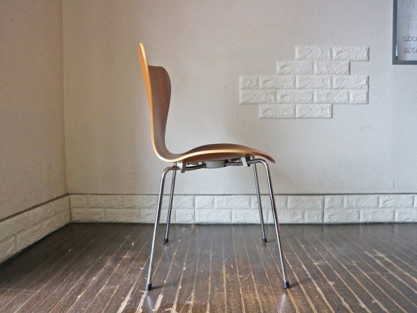 フリッツハンセン Fritz Hansen セブンチェア Seven Chair アルネヤコブセン Arne Jacobsen ウォールナット ◎