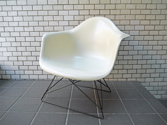 ハーマンミラー Herman Miller アームシェルチェア ラウンジチェア LAR キャッツクレイドル ラウンジベース ホワイト C&R イームズ 現行FRP製 ■