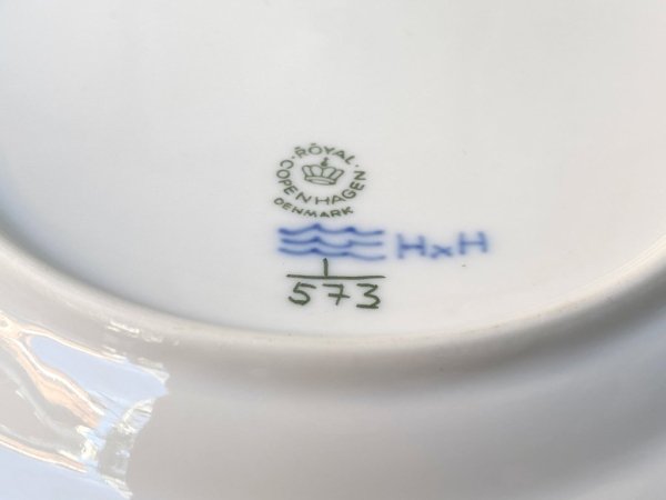 ロイヤルコペンハーゲン ROYAL COPENHAGEN ブルーフルーテッド ハーフレース プレート 19? F ■