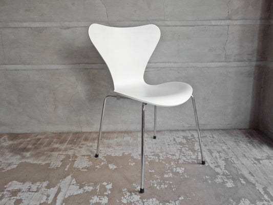 フリッツハンセン Fritz Hansen セブンチェア Seven Chair アルネヤコブセン Arne Jacobsen ホワイトラッカー 北欧家具 デンマーク ♪