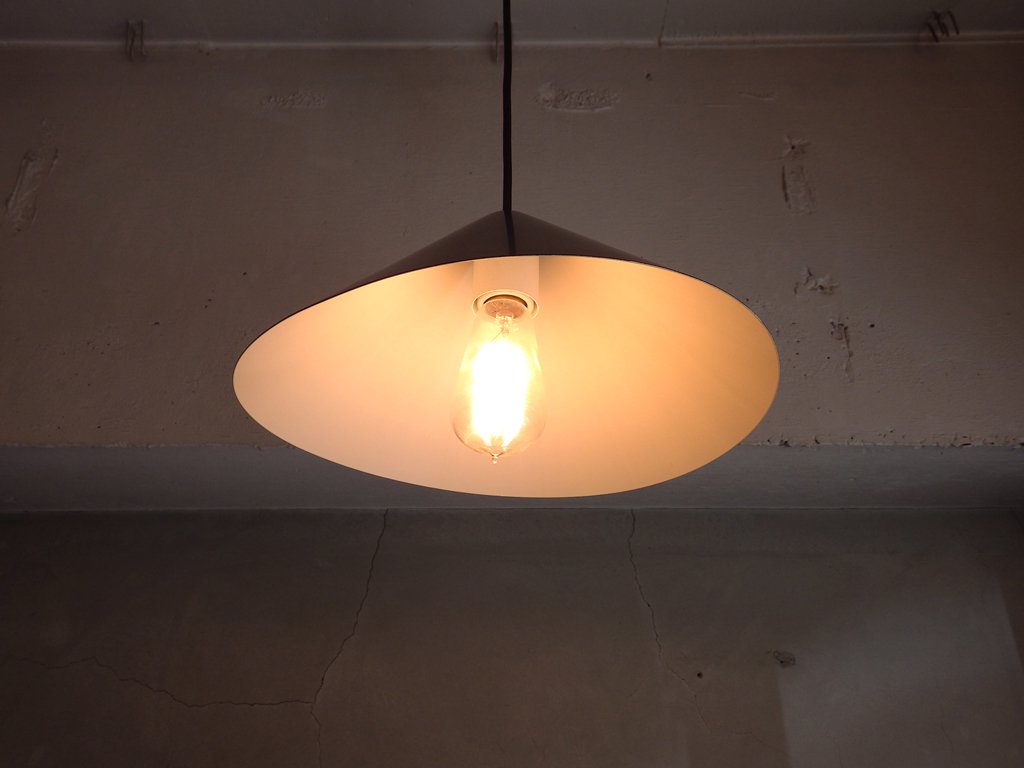 グラフ graf ワフト ペンダントライト waft Pendant Light マットブラック シェード ♪