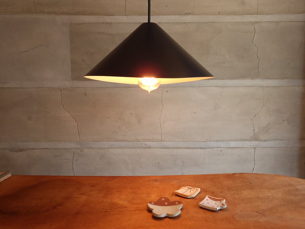 グラフ graf ワフト ペンダントライト waft Pendant Light マットブラック シェード ♪