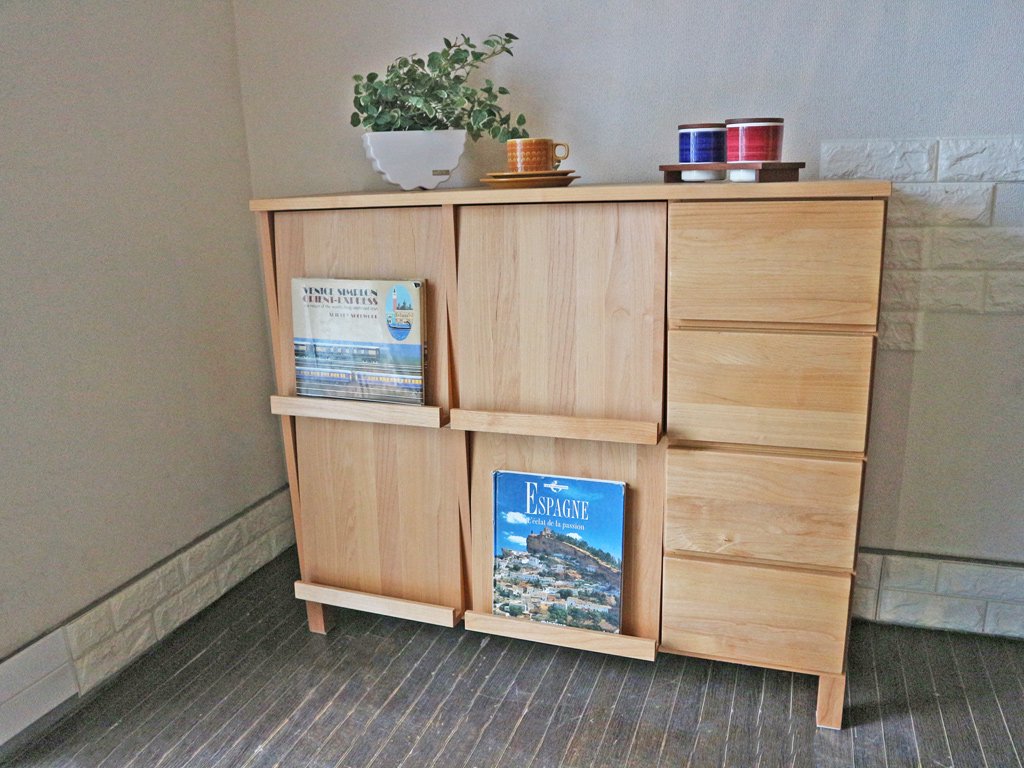 家具の里 木製本棚 ディスプレーラック アルダー材 桐材 キャビネット 収納 ◎