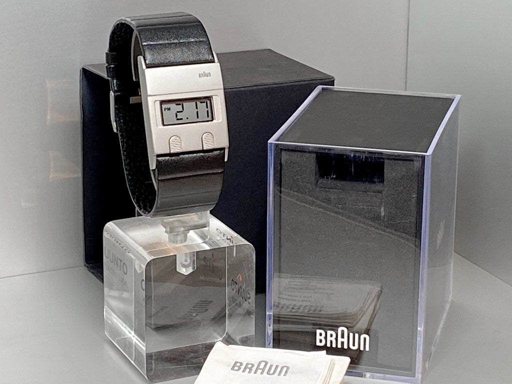 ブラウン BRAUN デジタルウォッチ 腕時計 DW30 復刻モデル BN0076 ディーター・ラムス & ディートリッヒ・ルブス ケース付 希少 ■