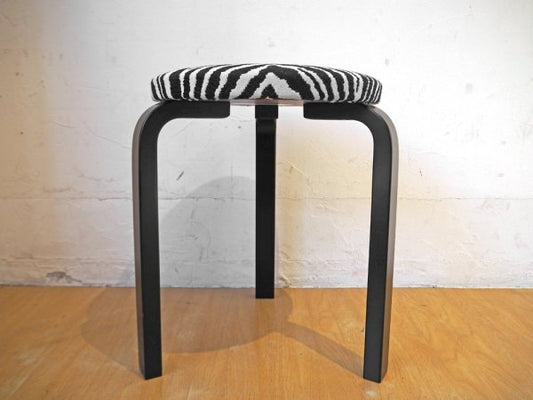 アルテック Artek スツール60 Stool60 3本脚 ブラック ゼブラ生地 2012年 アルヴァ・アアルト Alvar Aalto デザイン フィンランド 北欧家具 希少 ★