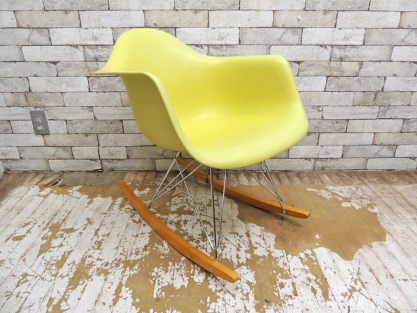 ハーマンミラー HermanMiller × ヴィトラ vitra. 廃盤 Wネーム C&R.イームズ Eames アームシェルチェア RAR ライトグリーンカラー ロッカーベース ●