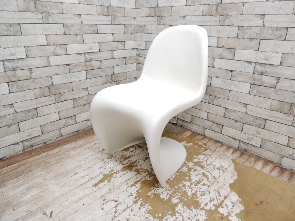 ヴィトラ vitra パントンチェア Panton Chair ホワイト ヴェルナー・パントン Panton スタッキングチェア ミッドセンチュリー スペースエイジ ●