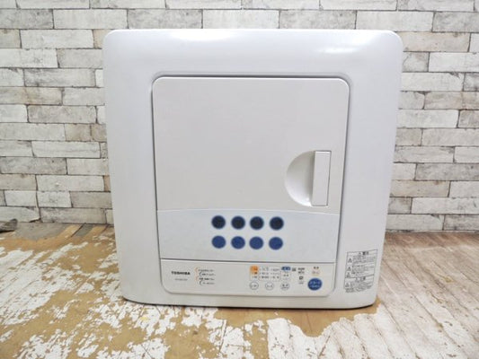 東芝 TOSHIBA 衣類乾燥機　ED-60C 乾燥電気方式 6kg 2018年製　毛布乾燥　ヒーター乾燥　シワ取り機能 花粉フィルター搭載 ●