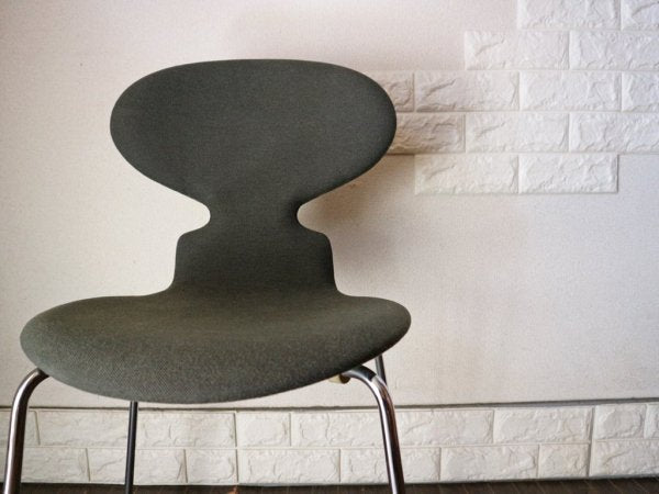 フリッツハンセン Fritz Hansen アントチェア ANT CHAIR アルネ ヤコブセン アリンコ チェア ダイニングチェア デスクチェア ファブリック フルパッティング4本脚 ◎