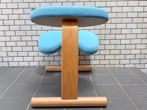 サカモトハウス SAKAMOTO HOUSE リボ Rybo バランスイージー Balance Easy ライトブルー 北欧ファブリックコラボカバー付き バランスチェア 学習椅子 ■
