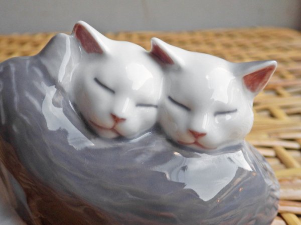 ロイヤルコペンハーゲン ROYAL COPENHAGEN 3匹の眠り猫 ネコ #304 フィギュリン デンマーク B ♪