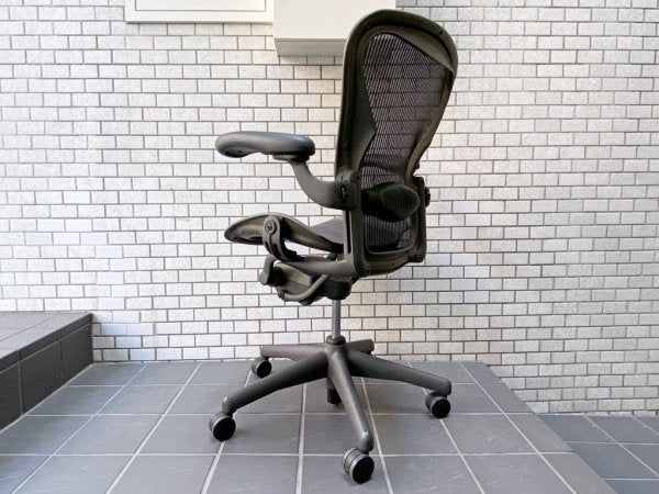 ハーマンミラー Herman Miller アーロンチェア Aeron Chair スタンダード Bサイズ ランバーサポート ■