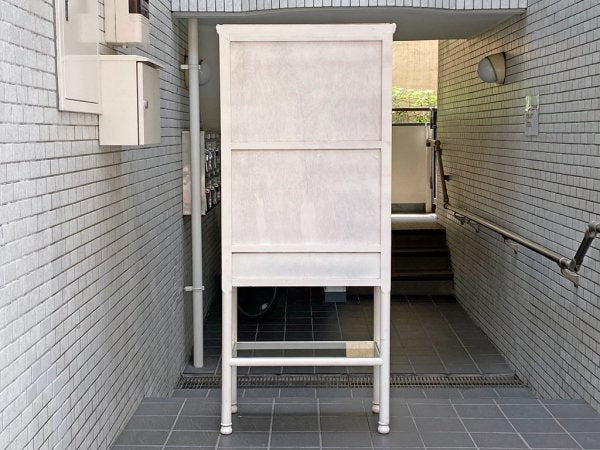 アンティーク調 木製ドクターキャビネット ケビント ホワイトペイント 医療棚 ガラス棚 ディスプレイケース 店舗什器 ■