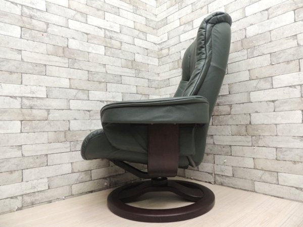 フィヨルド Fjords 215 Rベース チェア R BASE CHAIR リクライニングチェア & オットマン シモンズ Simmons取扱い ●