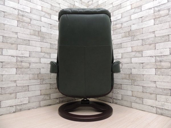 フィヨルド Fjords 215 Rベース チェア R BASE CHAIR リクライニングチェア & オットマン シモンズ Simmons取扱い ●