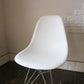 ハーマンミラー HermanMiller × ヴィトラ vitra. 廃盤 Wネーム C&R.イームズ Eames サイドシェルチェア 白 エッフェルベース DSR ◎