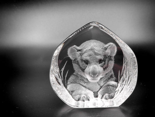 マッツ・ジョナサン Mats Jonasson クリスタル ペーパーウェイト オブジェ 子虎 Crystal Paper weight Sculpture Small tiger 置き物 北欧 ●